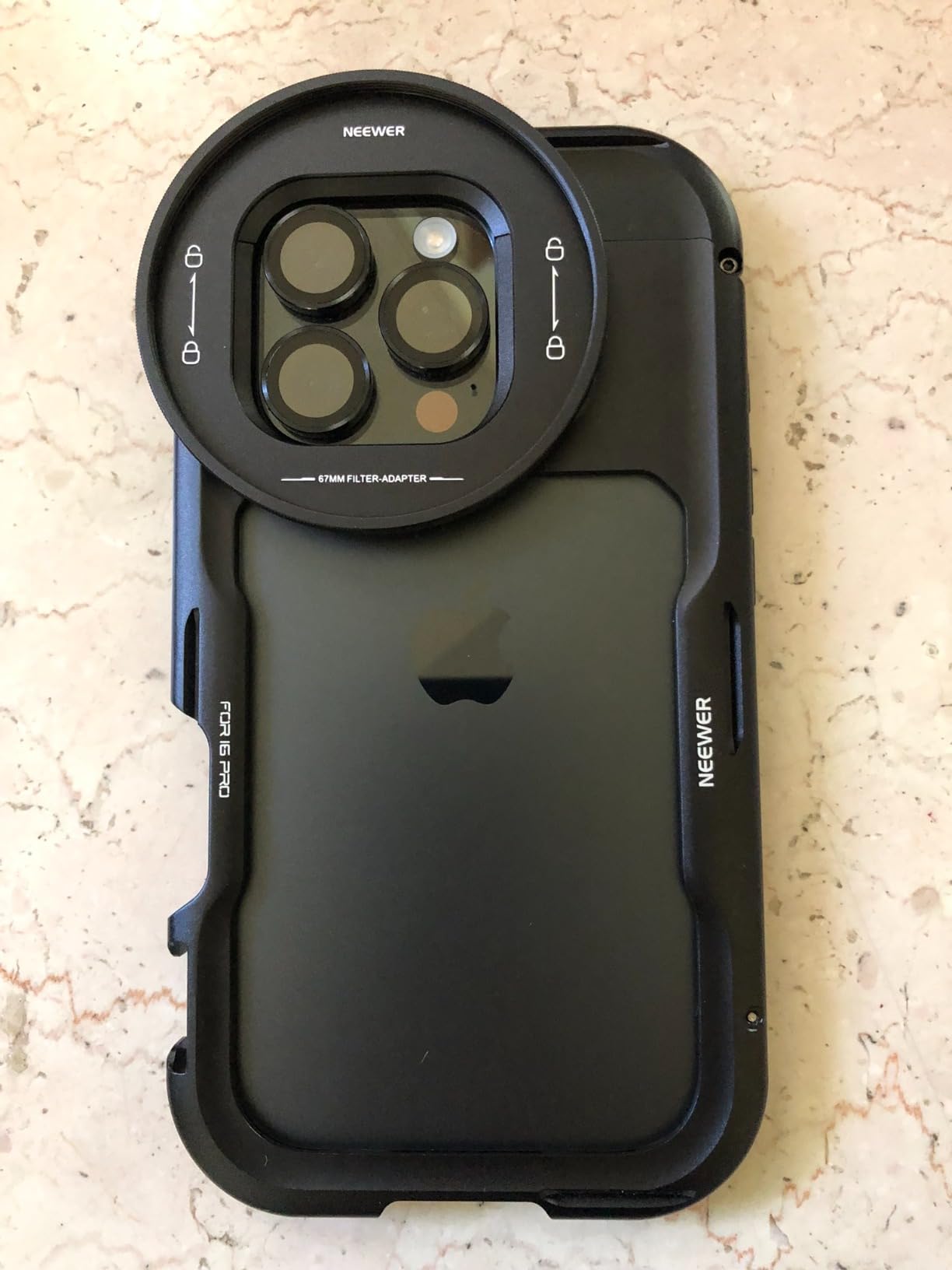 NEEWER PA073/PA074 Phone Cage Compatible with iPhone 16 Pro/Pro